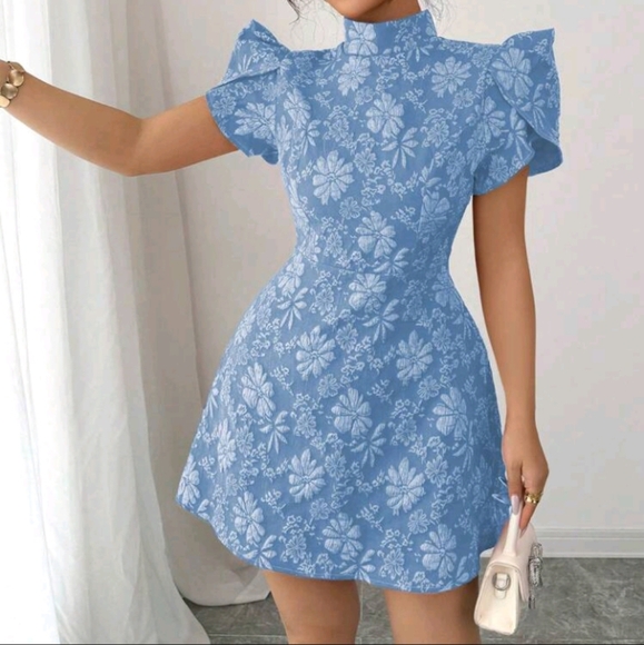 Women's Vintage Red Textured Fabric Puff Sleeve Elegant High Neck Backstap - Picture 6 of 7